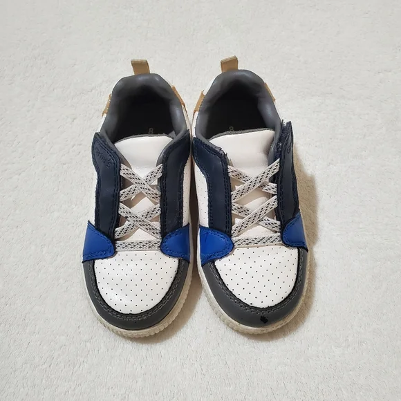 ♦️3/25♦️Carter's Toddler Sneakers Size 8 - Picture 5 of 7